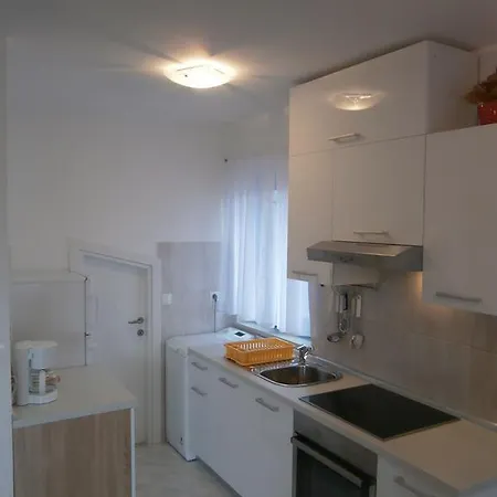 Crncic Apartment